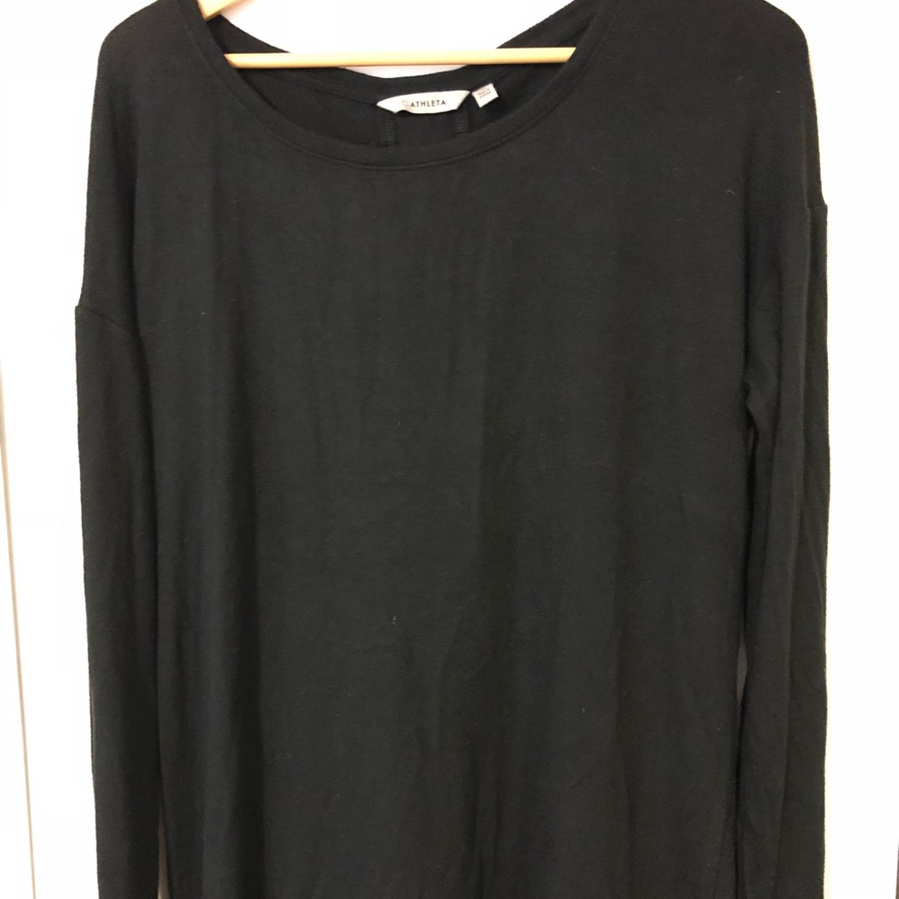 Black sweatshirt